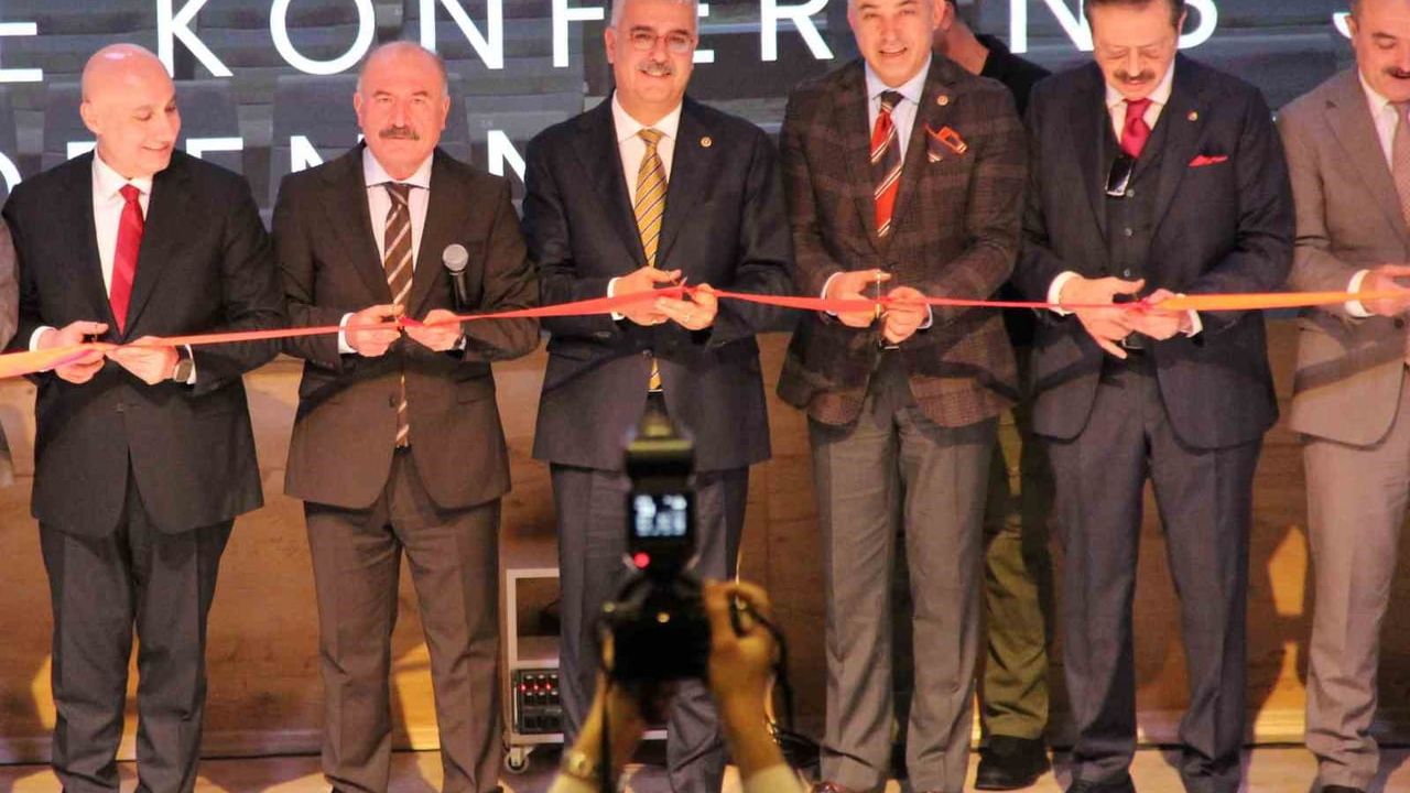 Hisarcıklıoğlu: Çorum’un ihracatı 10 yılda 100 milyon dolardan 5 milyar dolara yükseldi