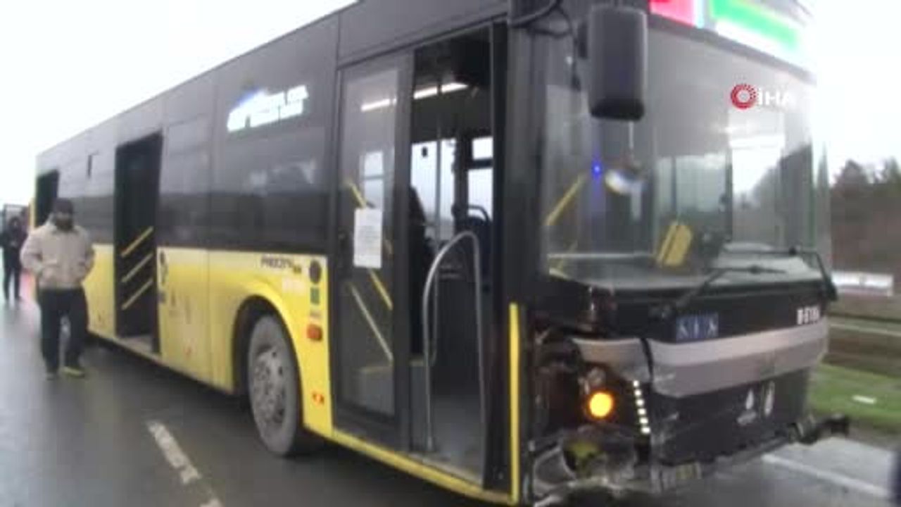 İETT Otobüsü Arnavutköy–Kemerburgaz Seferinde Bariyerlere Çarptı