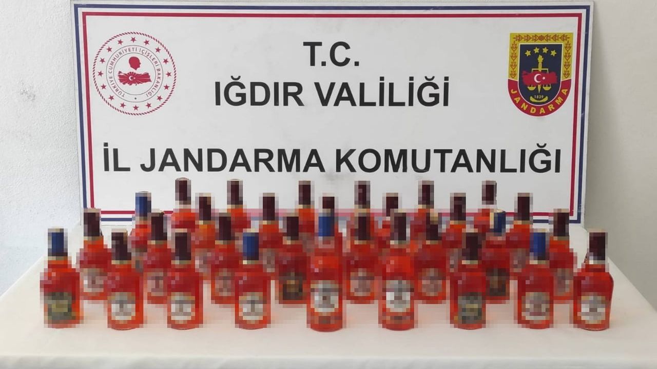 Iğdır'da 40 Litre Kaçak Viski Ele Geçirildi