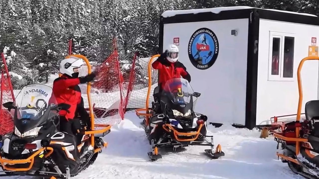 Ilgaz Dağı'nda JAK Timleriyle Kayak Güvenliği