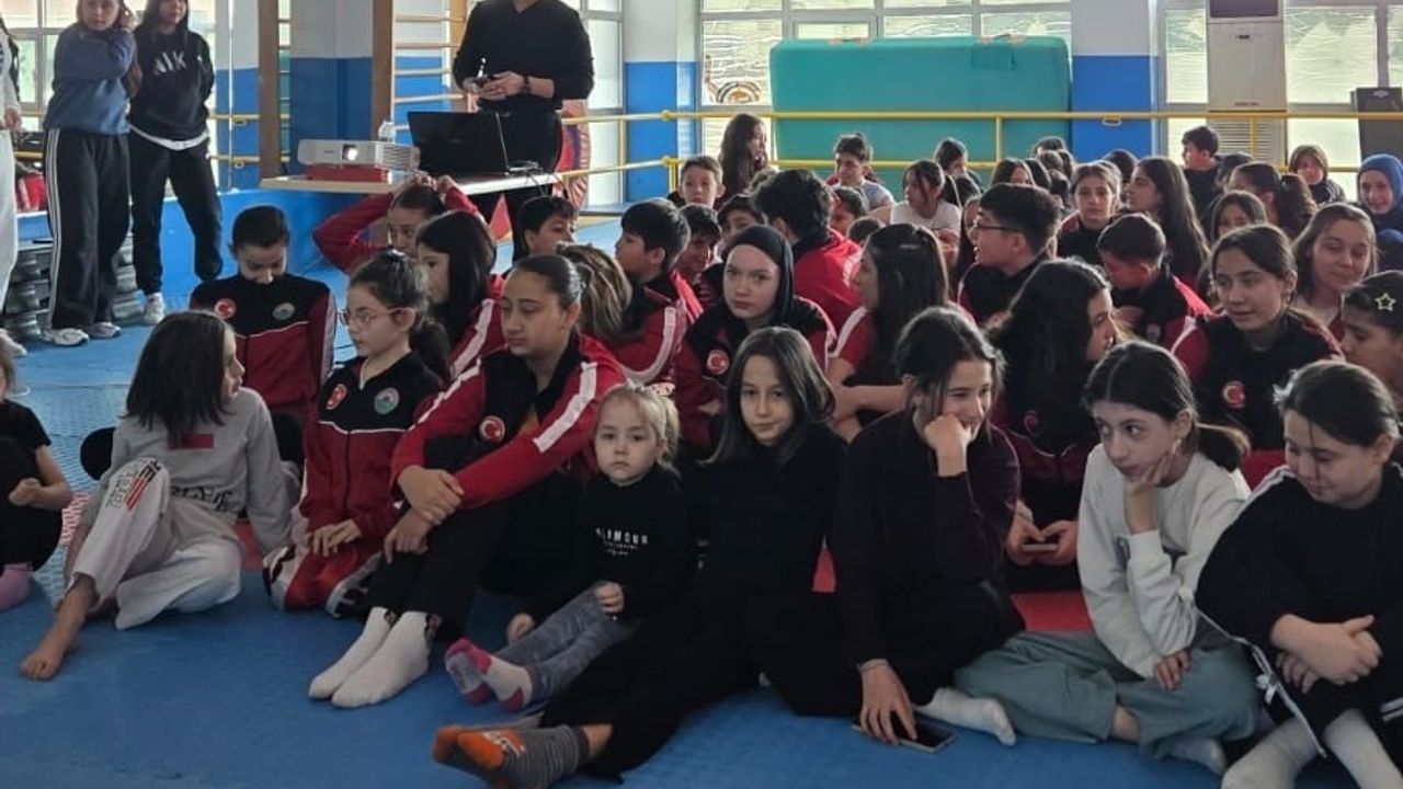 İlkadım Belediyesi'nden Sporculara Eğitim Desteği: Beslenme ve Psikoloji