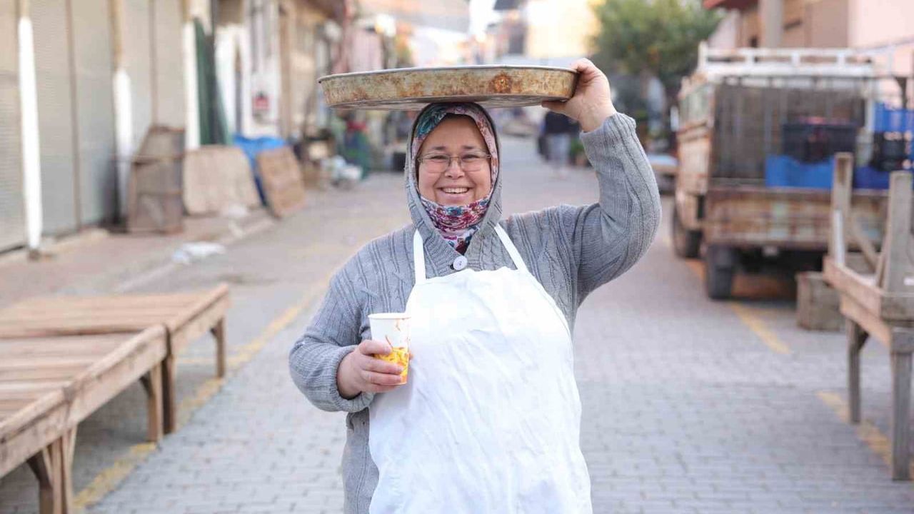 İncirliova'da Başkan Kaya'dan Salı Pazarı'nda Sıcak Çorba İkramı