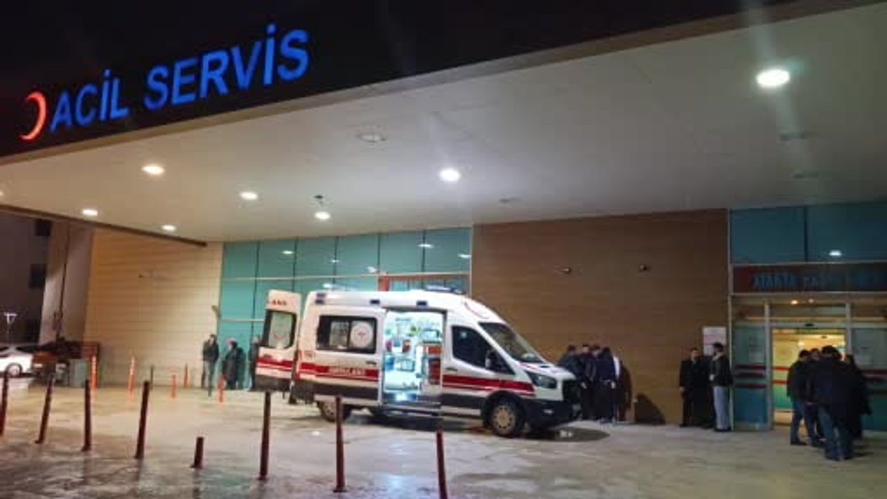 İnegöl'de Bıçaklı Kavga: 16 Yaşındaki Genç Yaralandı