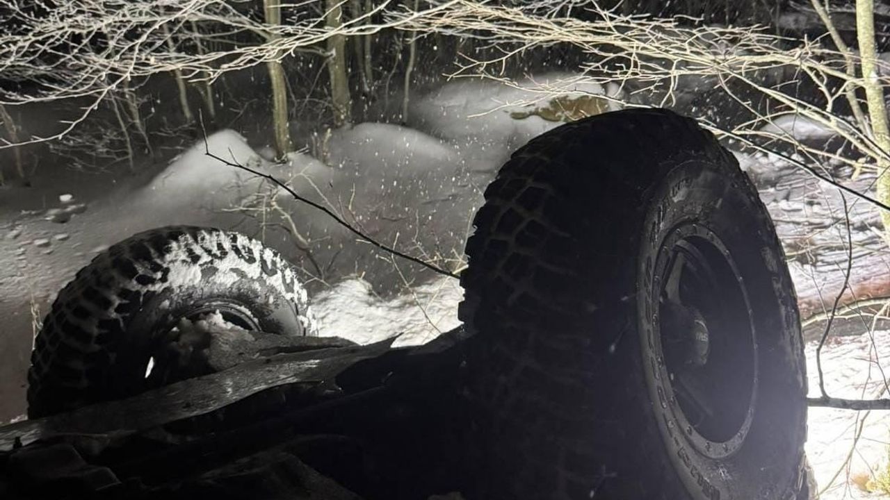 İnegöl'de Kar Yağışı Kazası: Cip Uçuruma Yuvarlandı — 5 Yaralı