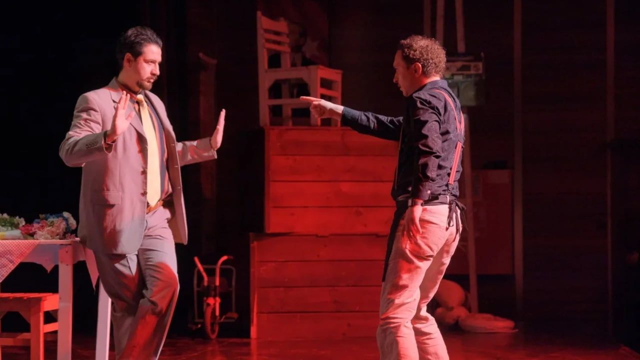 İnegöl'de Tiyatro Festivali Başladı — 'Sahnede Festival Var'