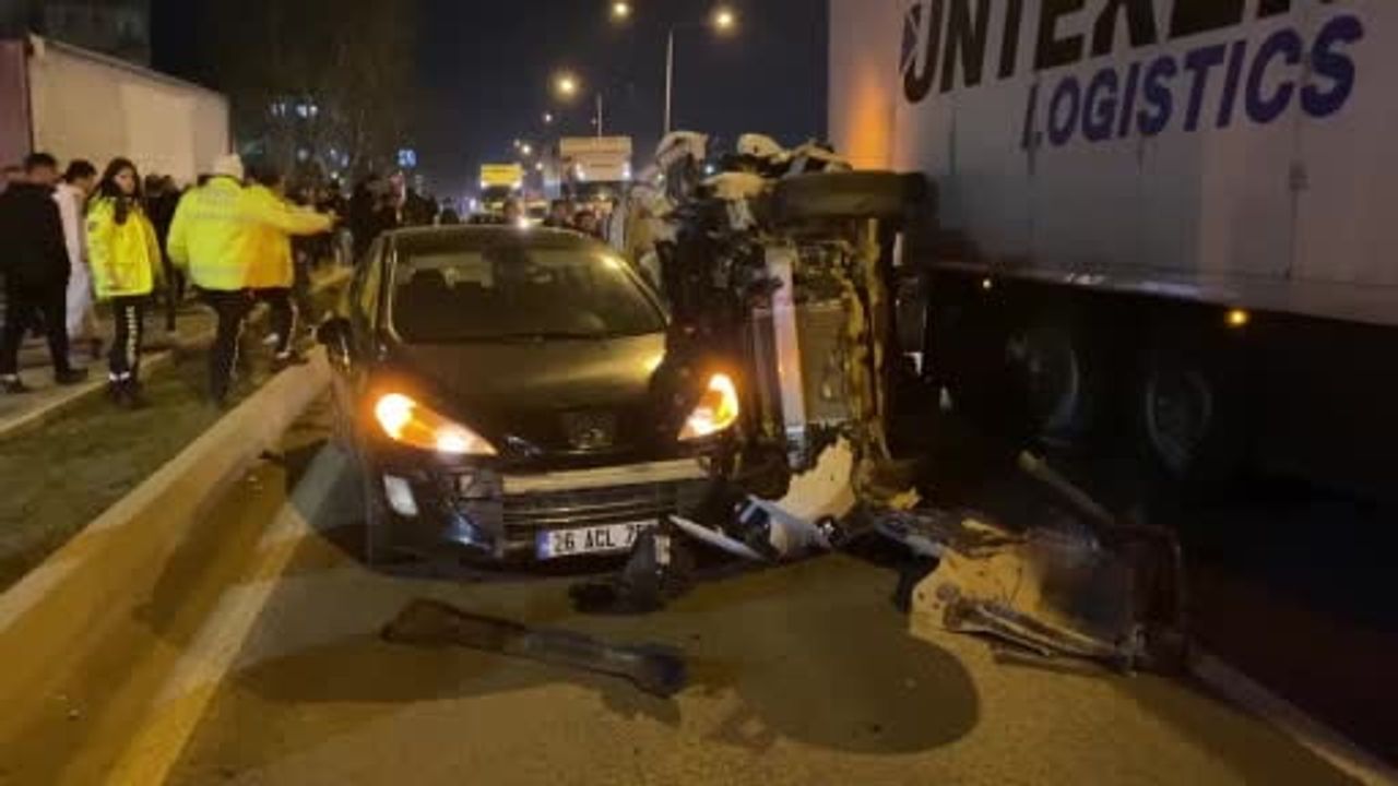 İnegöl'de Zincirleme Kaza: 1 Ölü, 1 Yaralı — Bursa-Ankara Karayolu