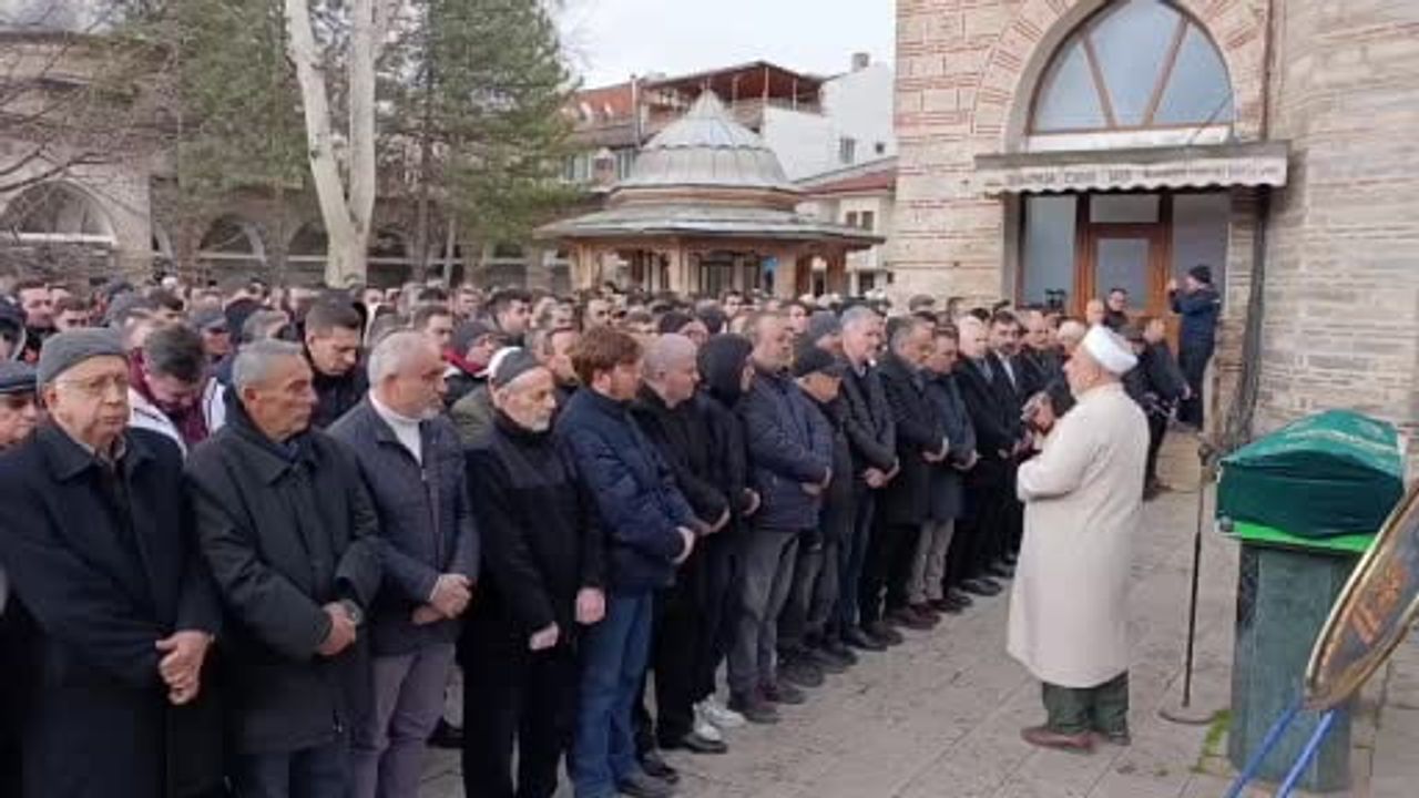 İnegöllü İş Adamı Sedat Taç Trafik Kazasında Yaşamını Yitirdi
