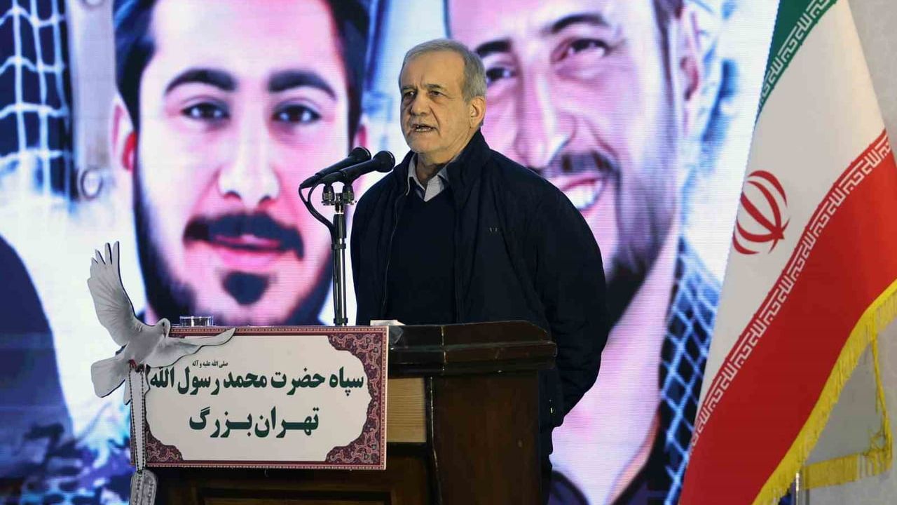 İran Cumhurbaşkanı Pezeşkiyan: Güvenlik Güçlerine 'Protestolara Müdahale Etmeyin' Talimatı