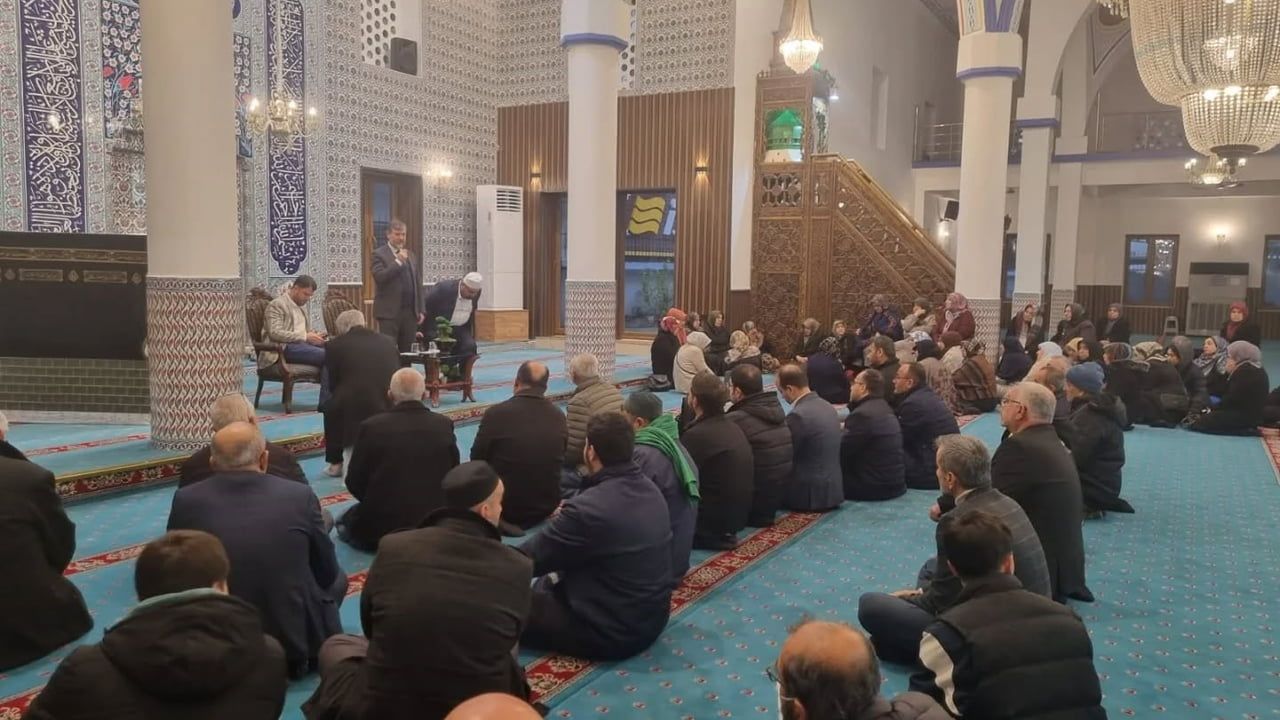 İskenderun'da 2026 Umre Semineri: Diyanet'ten Bilgilendirme