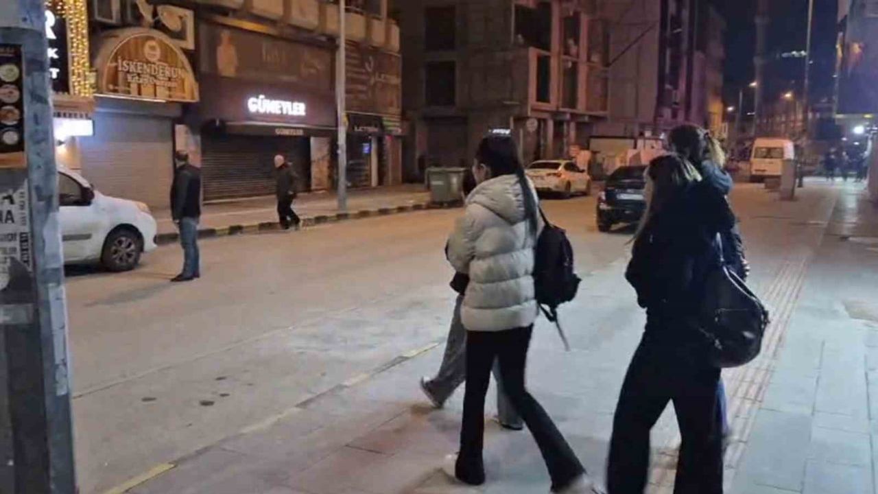 İskenderun’da SPA ve Masaj Salonları Denetlendi: 9 Yabancı Gözaltına Alındı