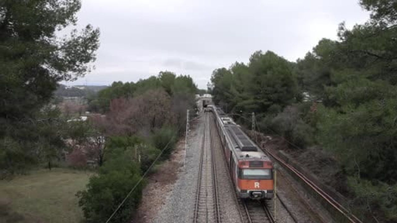 İspanya’da makinistler ülke çapında grevde: 44 kişinin öldüğü tren kazaları