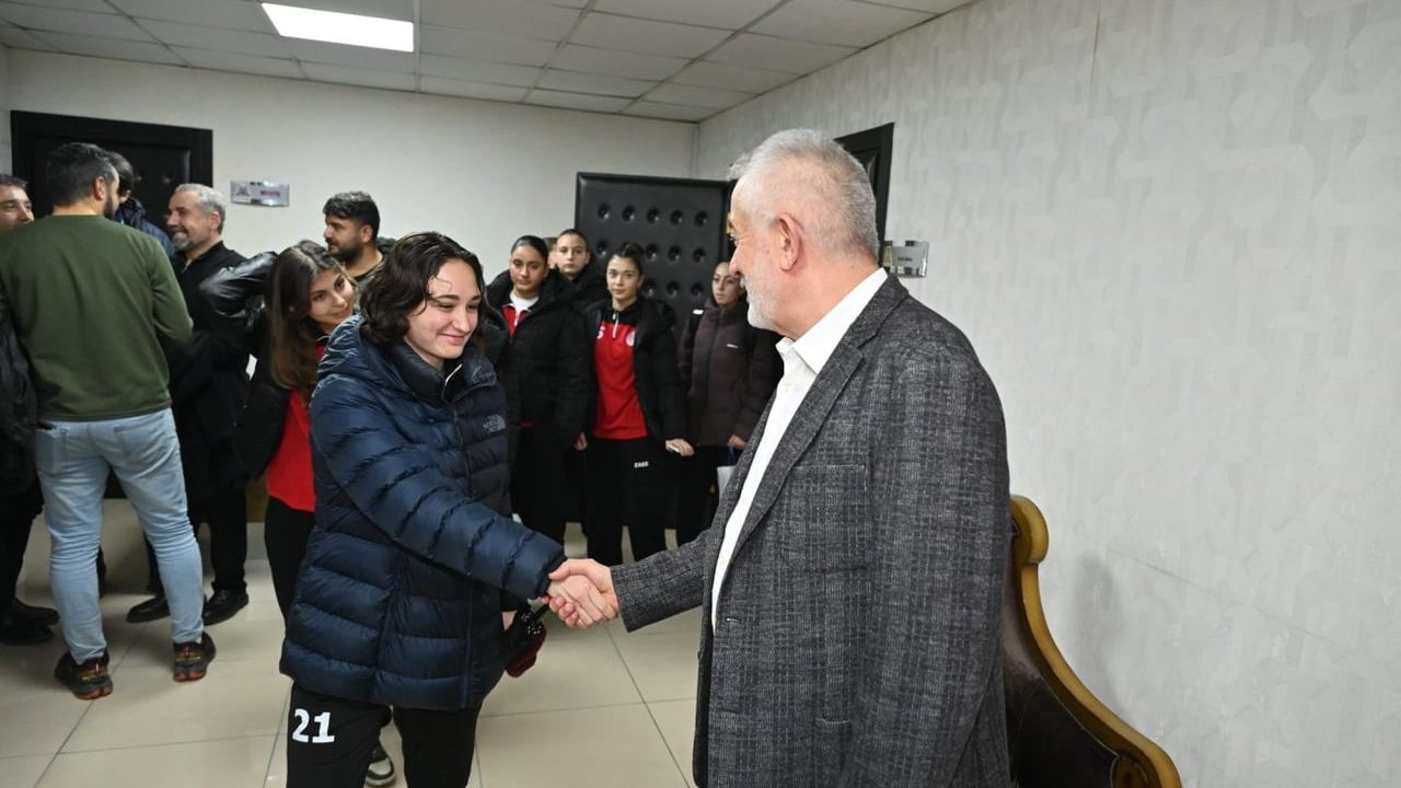 Isparta Belediyesi'nden amatör spor kulüplerine destek: 40 bin liradan 80 bin liraya