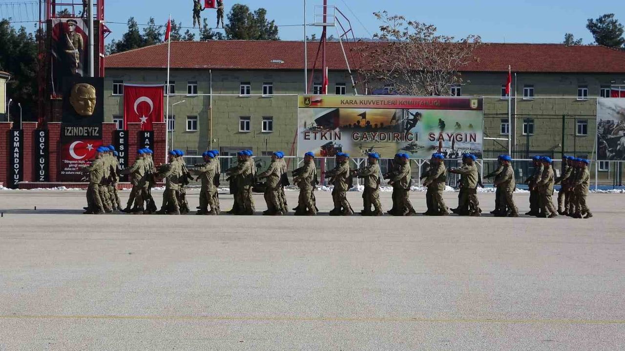 Isparta'da Komandolar Mezun Oldu: 40’ıncı Komando Eğitim Tugayı'nda Gurur ve Duygu