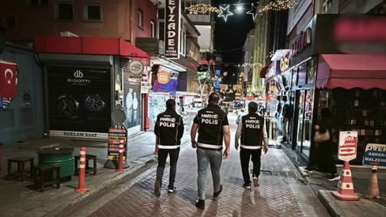 Isparta’da Narkotik Operasyonunda 7 Tutuklama, 4 Hükümlü Yakalandı