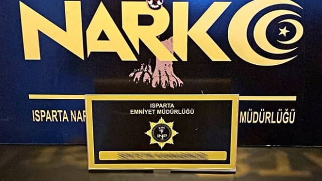 Isparta'da otobüste bin 307 uyuşturucu emdirilmiş kâğıt ele geçirildi — 2 şüpheli tutuklandı