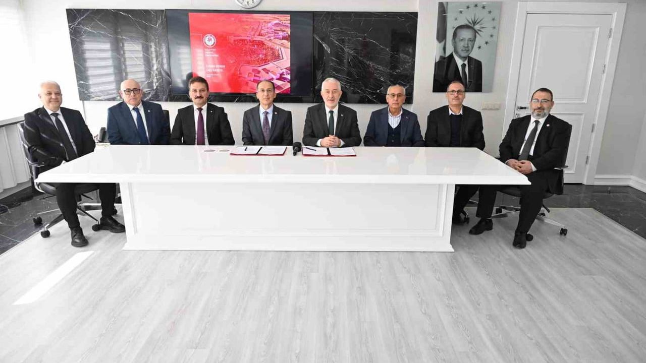 Isparta’ya 105 Yataklı Yeni Yoğun Bakım Ünitesi SDÜ'ye Devredildi