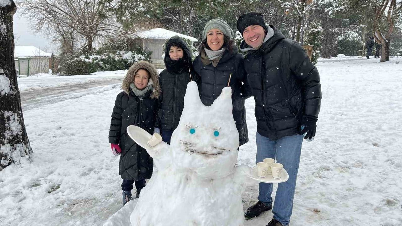 İstanbul Çamlıca'da Çocuklar Karın Keyfini Çıkardı