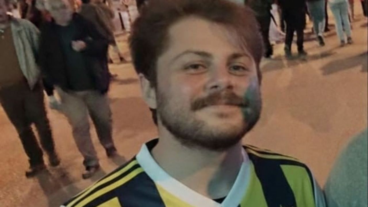 İstanbul'da 5 Gündür Kayıp: 25 Yaşındaki Deniz İbişler Aranıyor