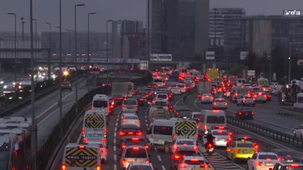 İstanbul'da Ara Tatil Trafiği: Yoğunluk %85'e Çıktı