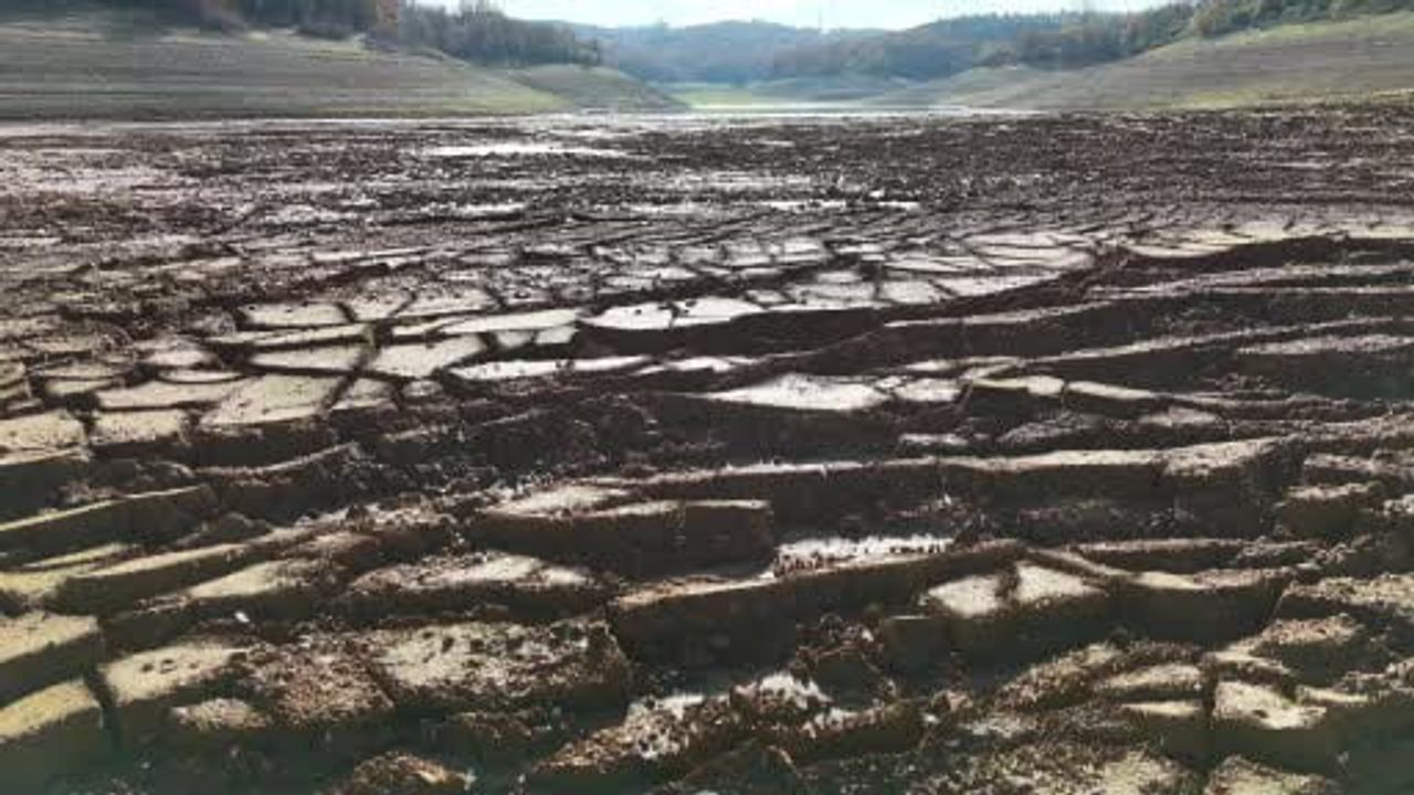 İstanbul'da Barajlar Yüzde 27.14 ile Son 10 Yılın En Düşüğü