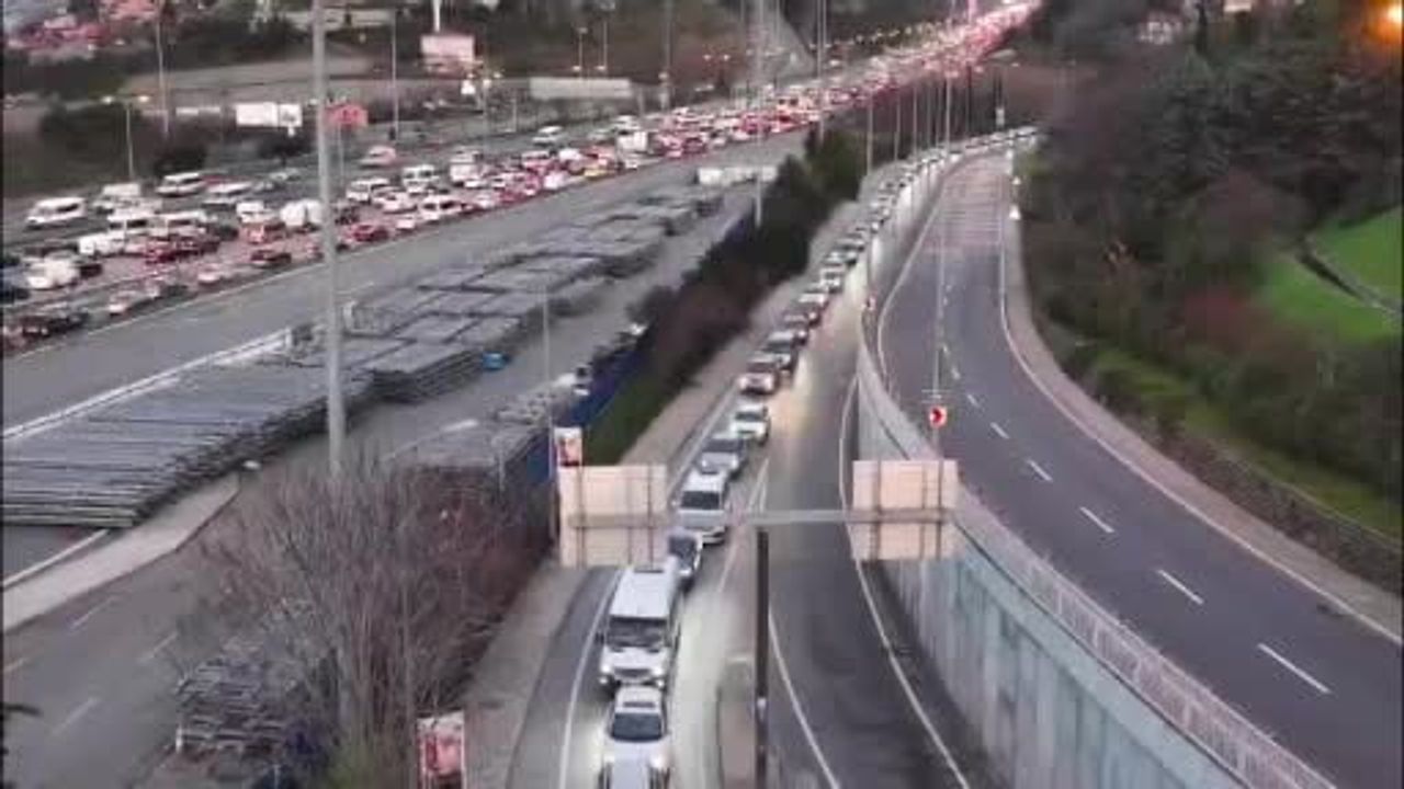 İstanbul'da dron destekli trafik denetimi: 580 sürücüye ceza