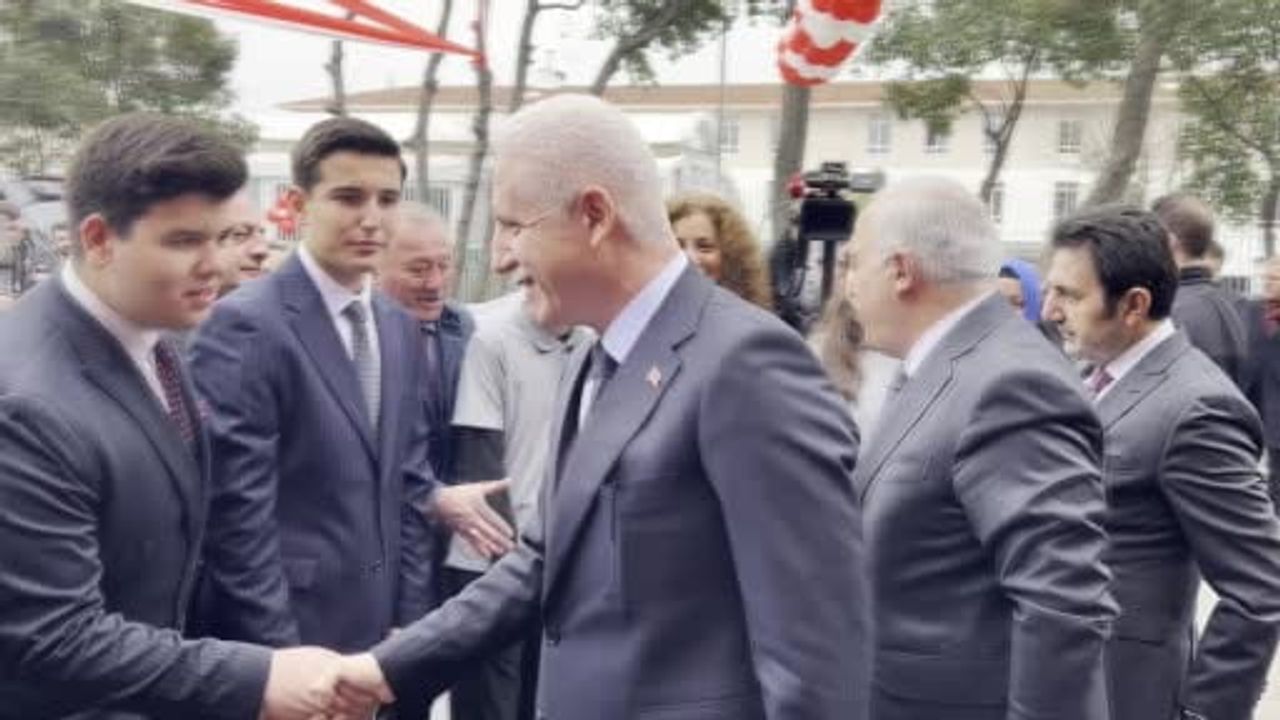 İstanbul'da Karne Heyecanı: Vali Davut Gül 300 Yeni Anaokulu Açıklaması