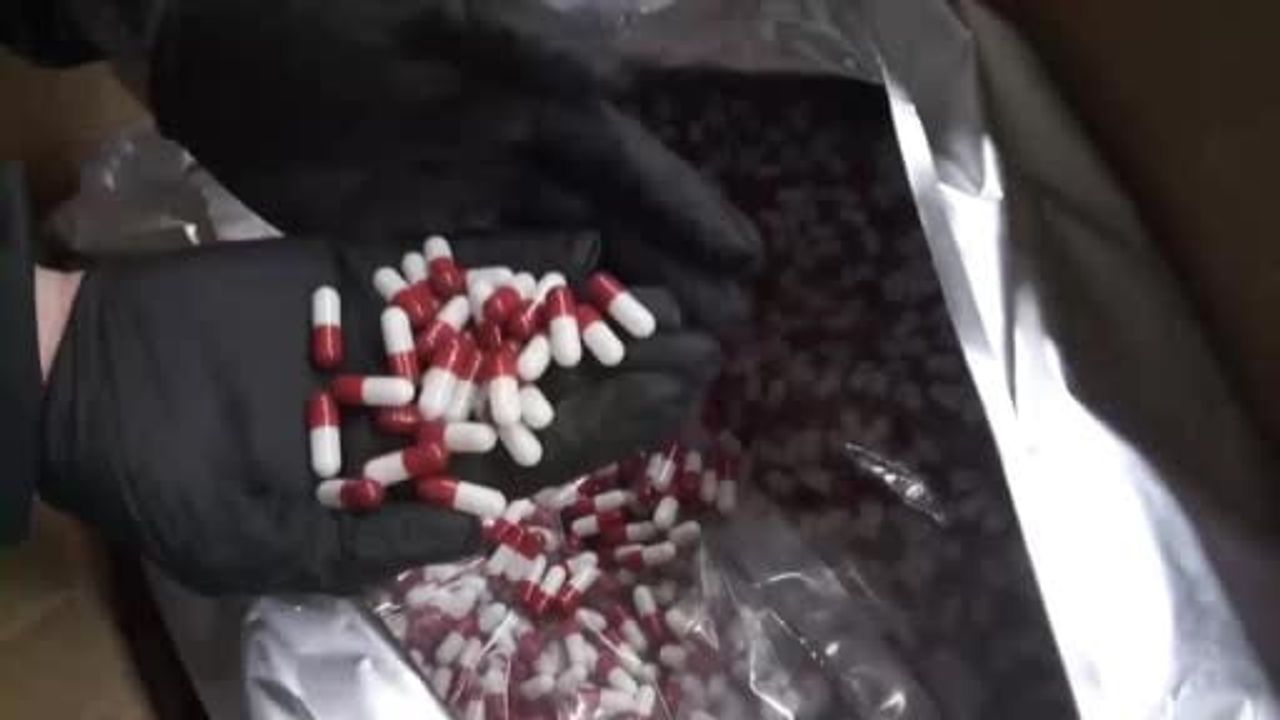 İstanbul Sancaktepe'de Uyuşturucu Operasyonu: 2 Milyon 760 Bin Hap Ele Geçirildi