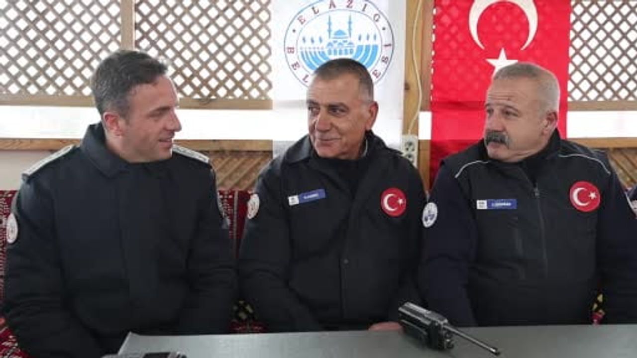 İtfaiye çavuşu Mehmet Emin Cansız, 32 yıl sonra telsizden veda etti