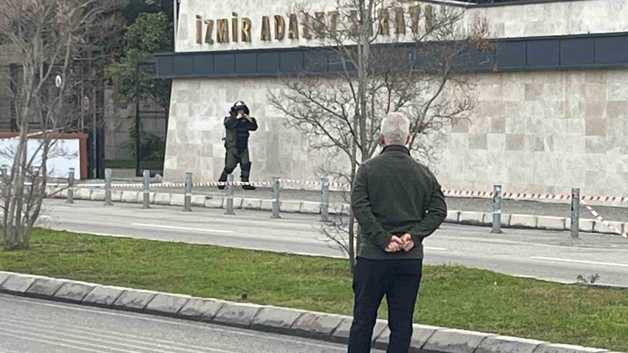İzmir Adliyesi'nde Şüpheli Paket Paniği