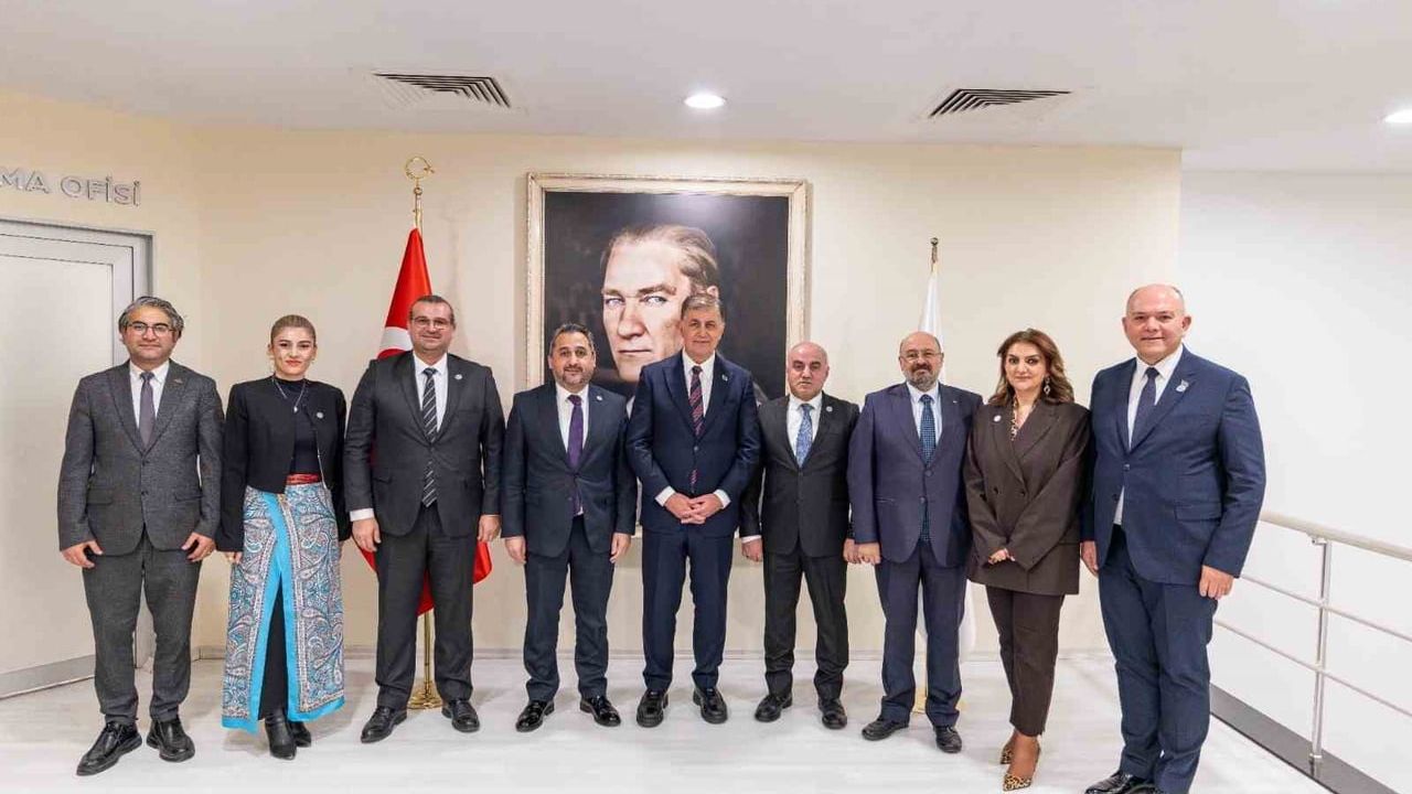 İzmir-Bakü Kardeşliği 40. Yılında Yeni İş Birlikleri İçin Masada