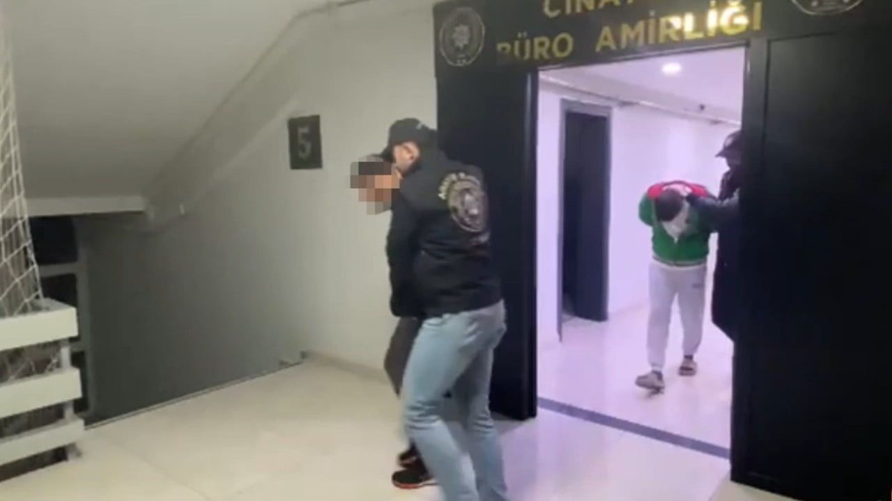 İzmir'de Anne Cinayeti: Kan Lekesi Oğlunu Ele Verdi