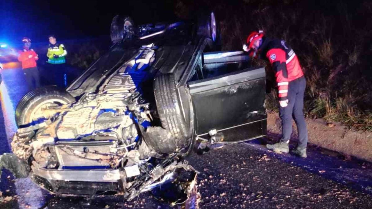 İzmir-İstanbul Otoyolu'nda Kaza: Balıkesir'de 4 Yaralı