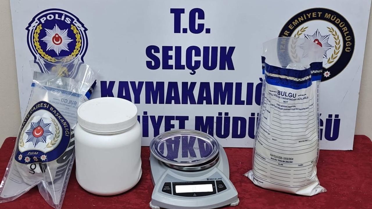 İzmir Selçuk’ta Uyuşturucu Operasyonu: 4 Şüpheli Tutuklandı