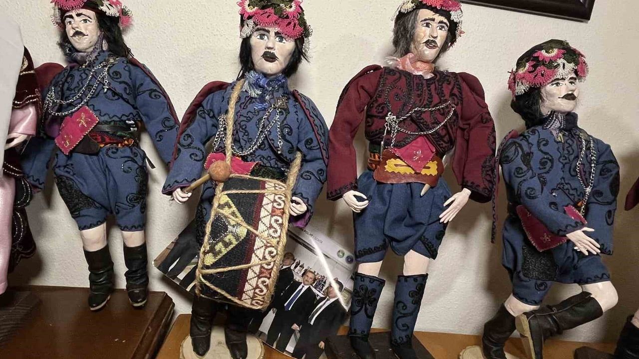 İzmirli Emine Polat, Kitre Bebek Sanatıyla 'Yaşayan İnsan Hazinesi' Oldu