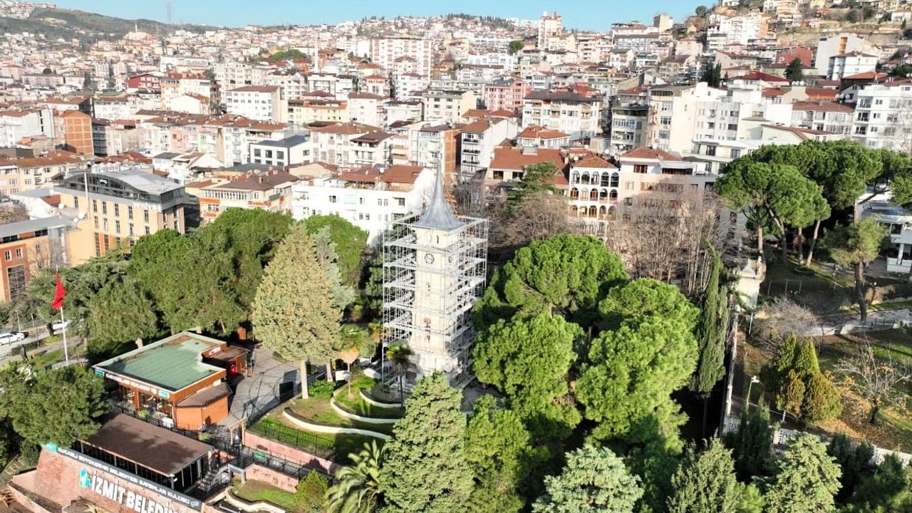 İzmit Saat Kulesi Restorasyonu Sona Yaklaştı: 3 Ton Enjeksiyonla Güçlendirildi