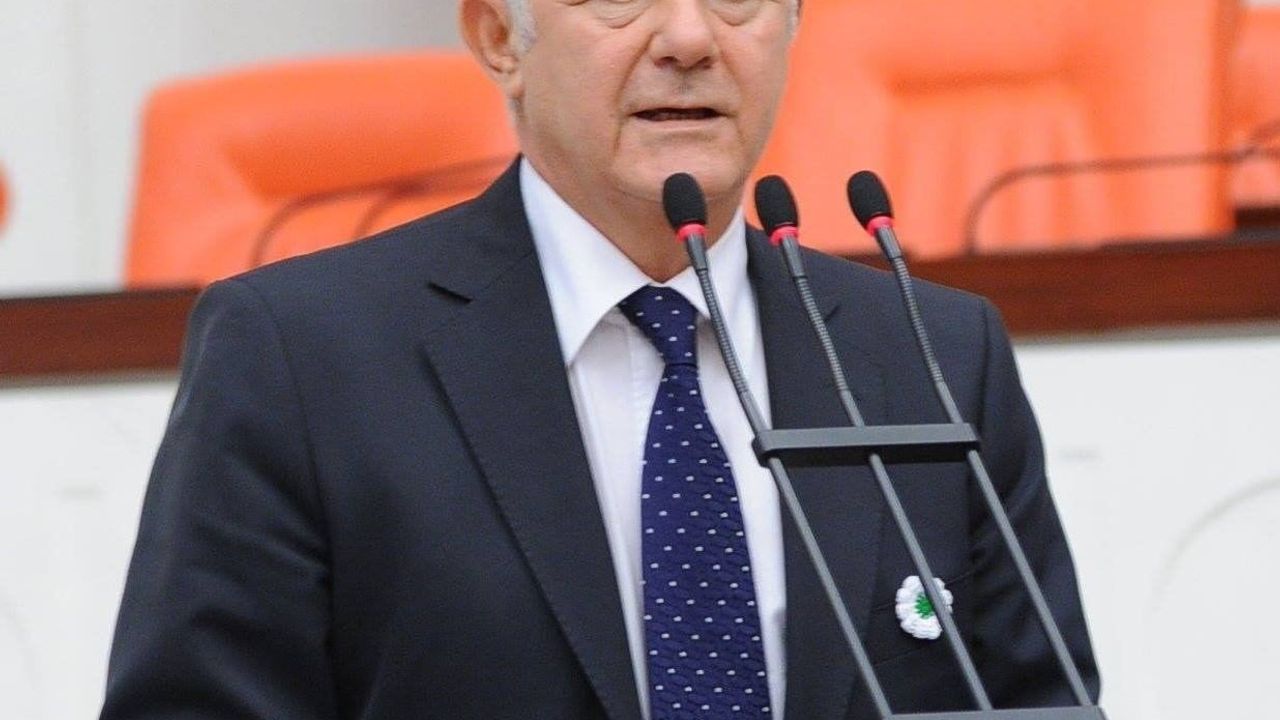 İZSİAD, Alaattin Yüksel'i Yönetim Kurulu Başkan Adayı Olarak Önerdi