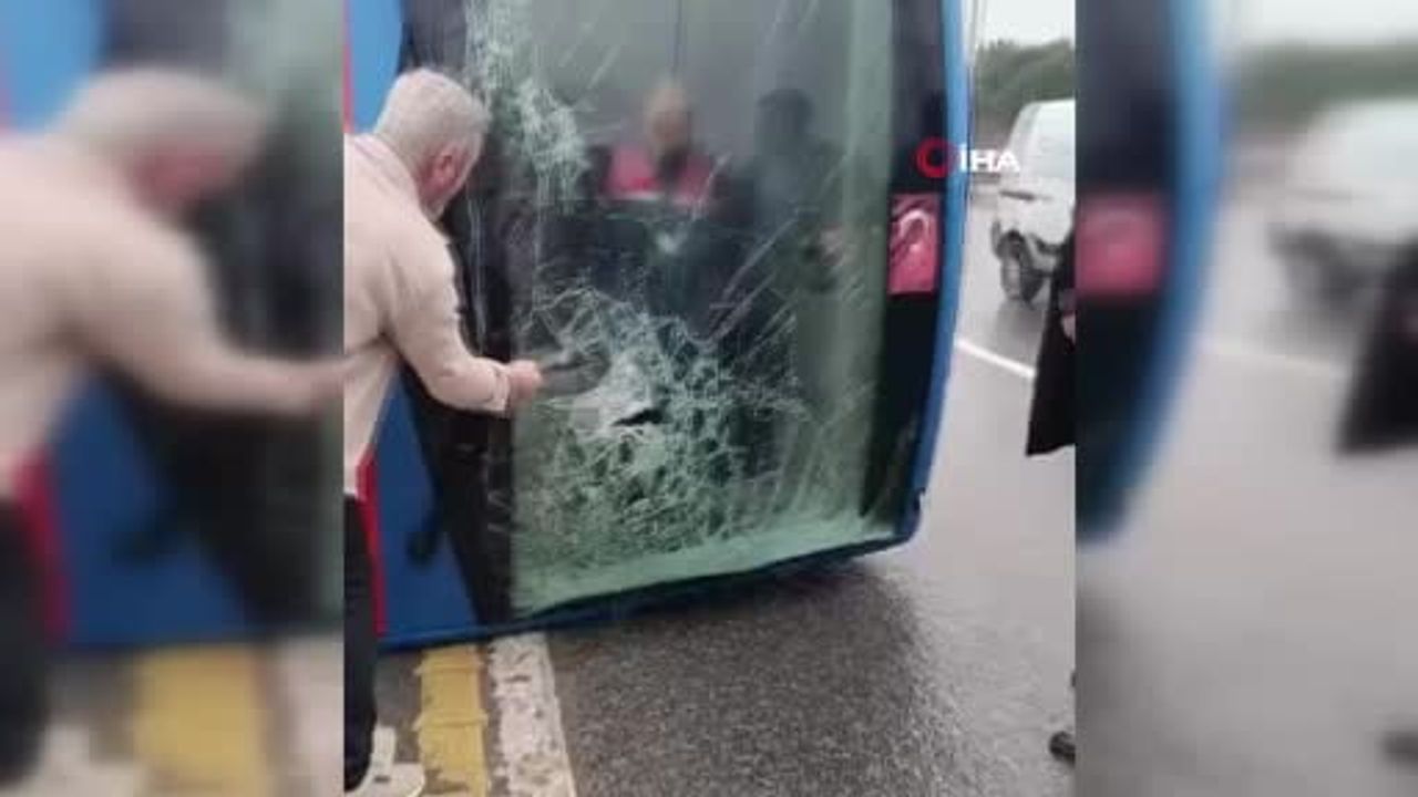 Kağıthane'de Cezaevi Nakil Aracı Devrildi — Yaralıların Kurtarılma Anları Kamerada