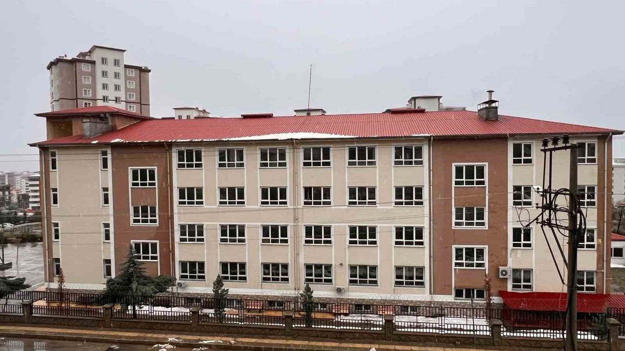 Kahramanmaraş'ta 13 Ocak Salı Bazı İlçelerde Eğitime Ara