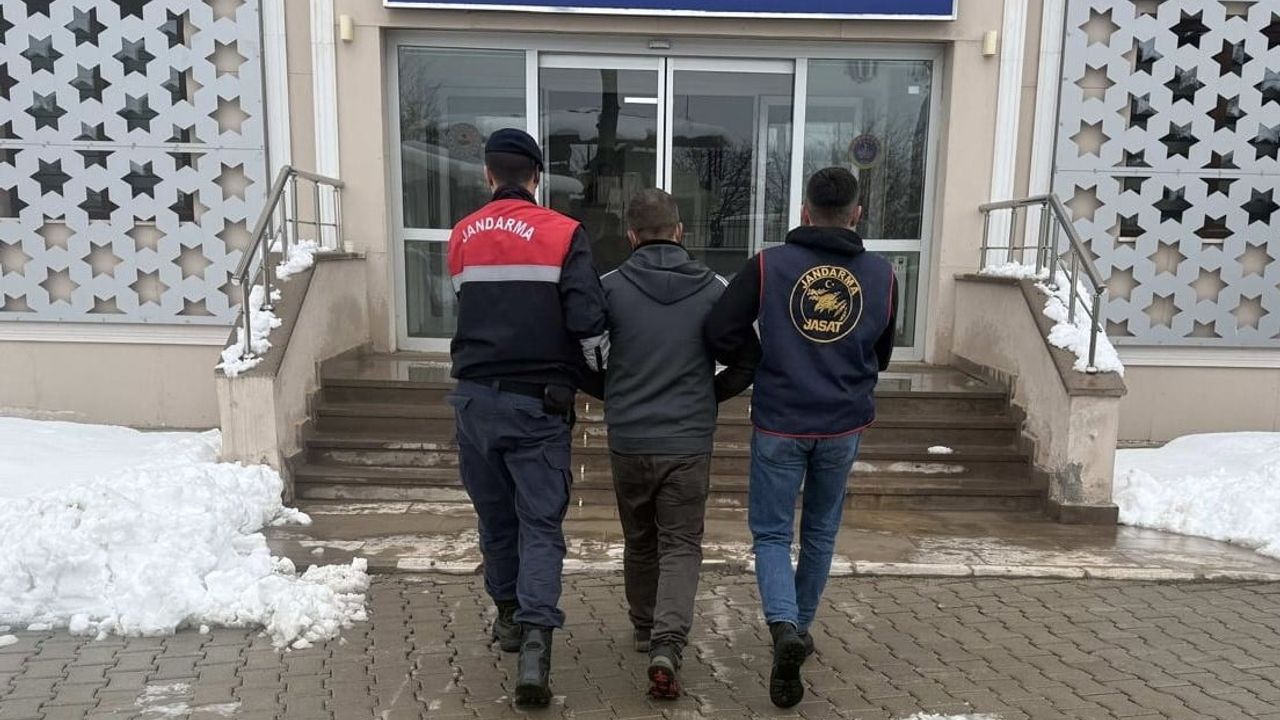 Kahramanmaraş’ta Jandarma Operasyonunda 12 Aranan Şahıs Cezaevine Gönderildi