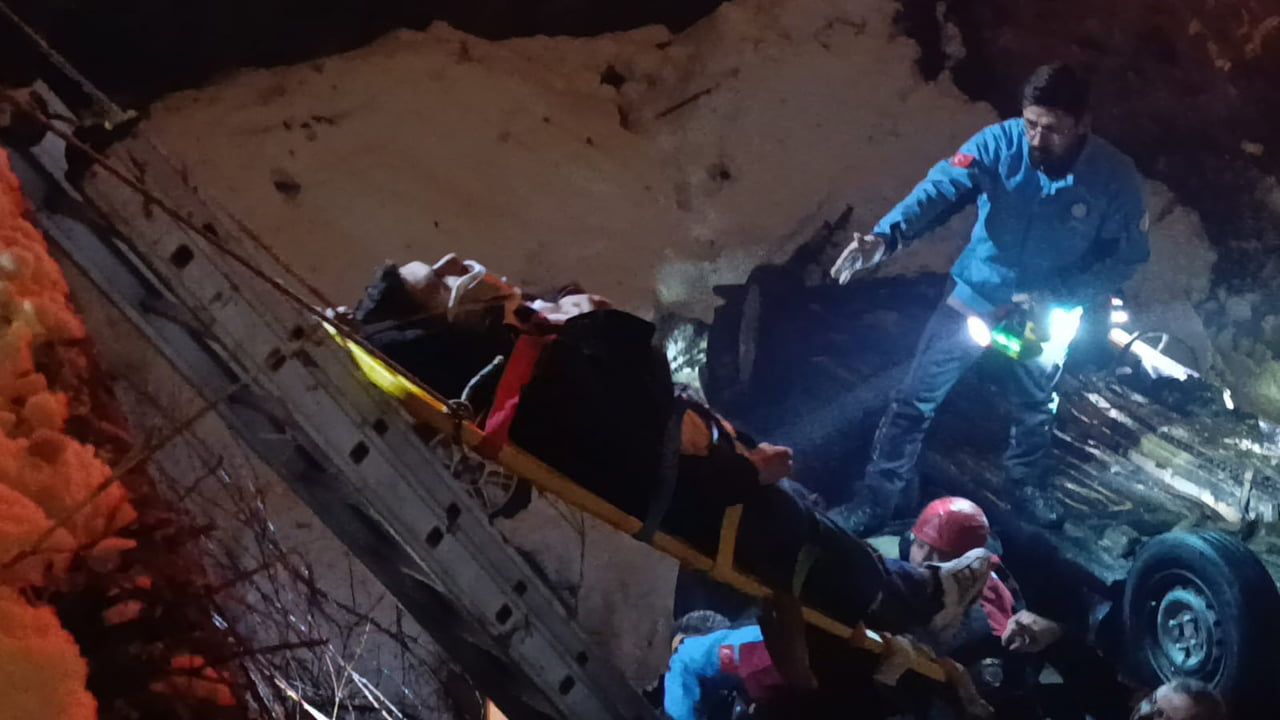 Kahramanmaraş’ta otomobil köprüden uçtu: 1’i ağır, 5 yaralı