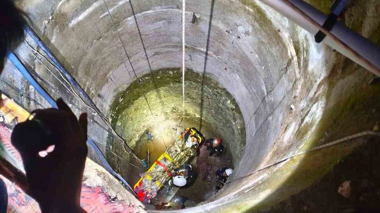 Kahta'da 10 Metrelik Su Kuyusuna Düşen Genç Operasyonla Kurtarıldı