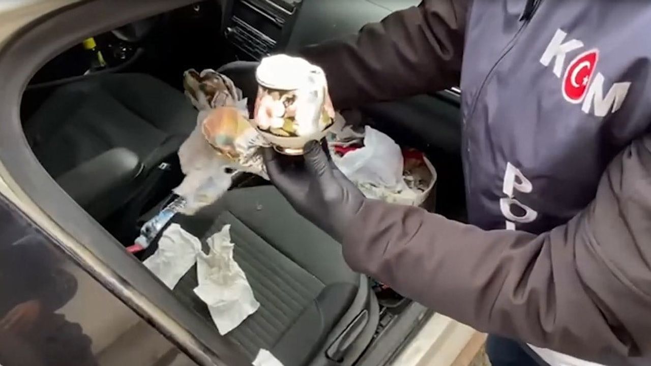 Kapıkule'de 128 Kaçak El Sanatı Eseri Ele Geçirildi