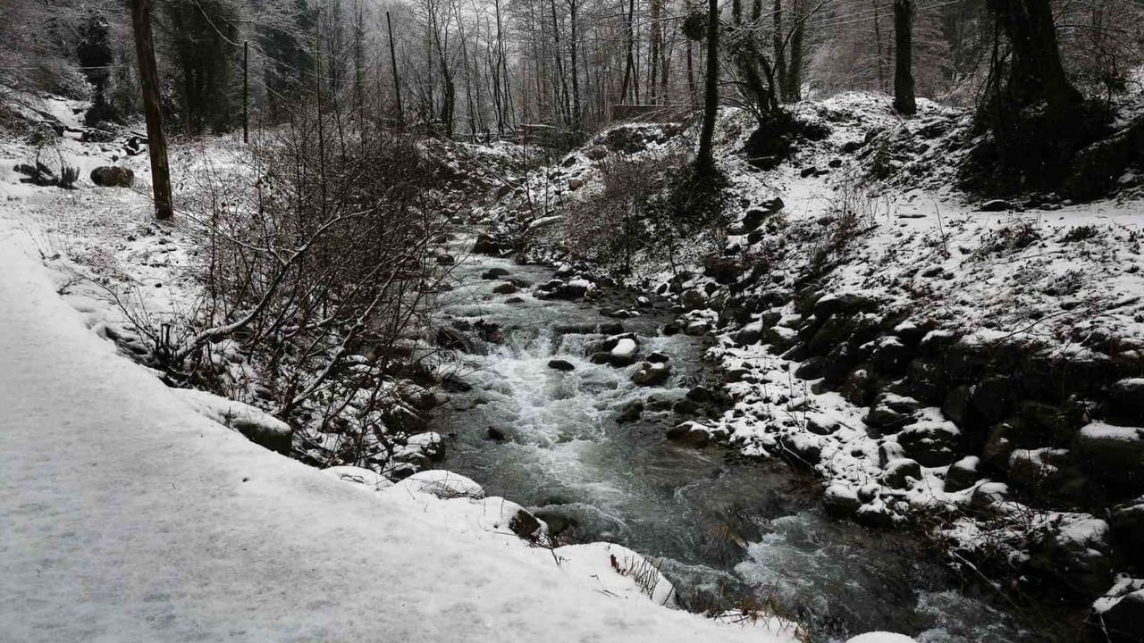 Kar Sapanca Gölü’nü Besleyen Derilerde Debiyi Artırdı