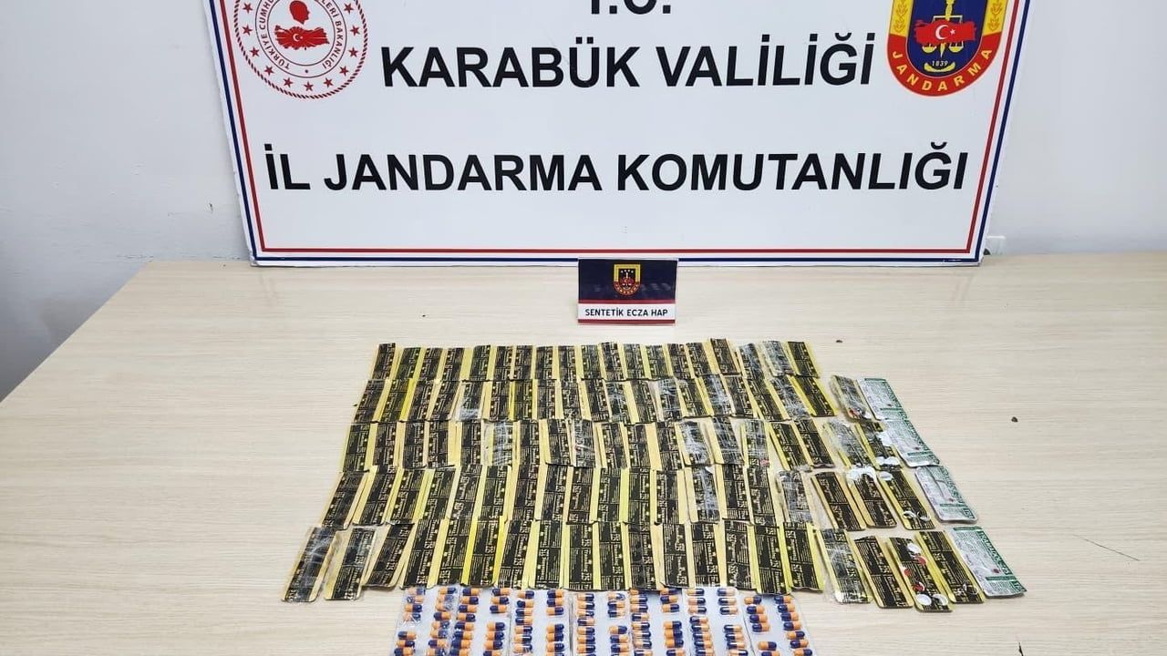 Karabük'te Jandarma Operasyonu: Bin 276 Sentetik Ecza Ele Geçirildi