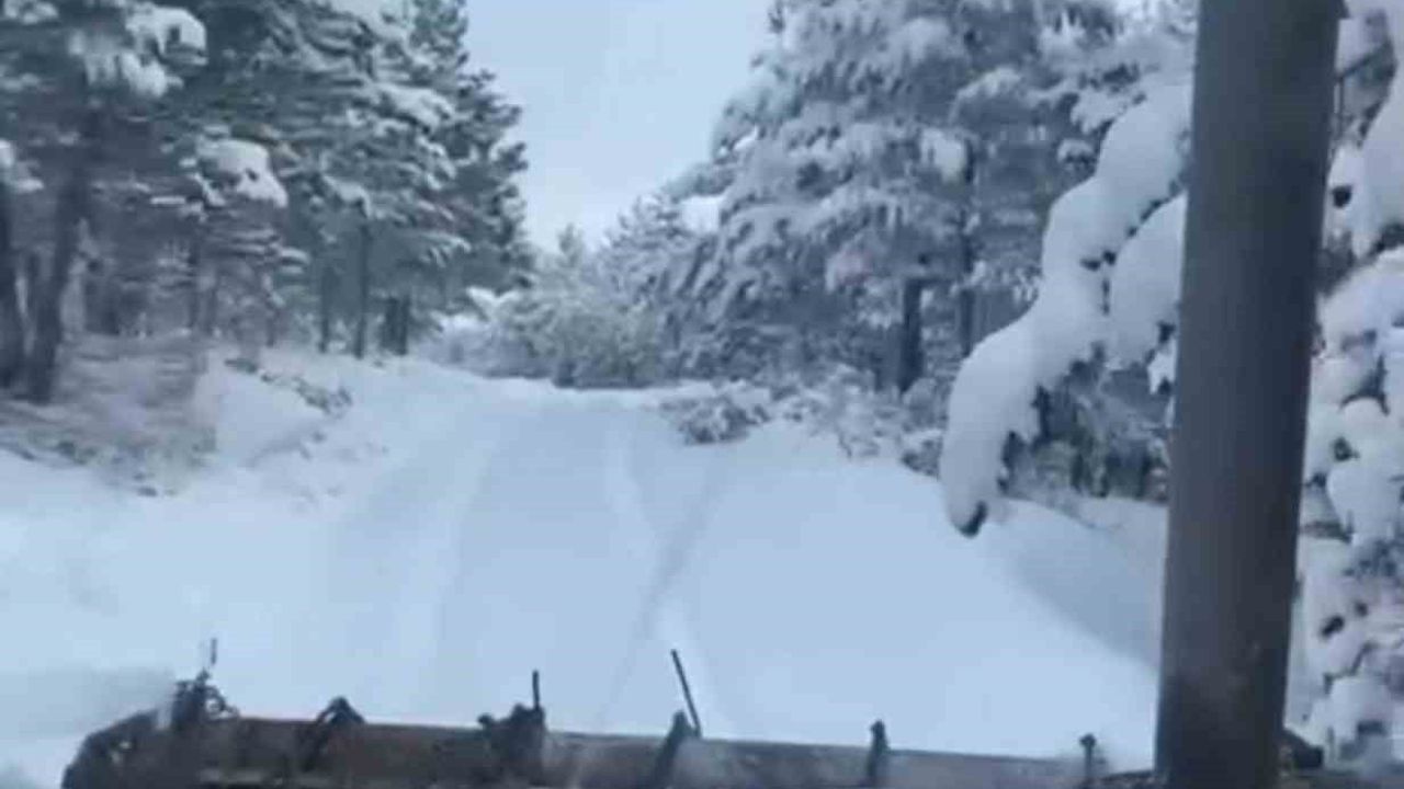 Karabük'te Kar: 109 Köy Yolu Ulaşıma Kapandı