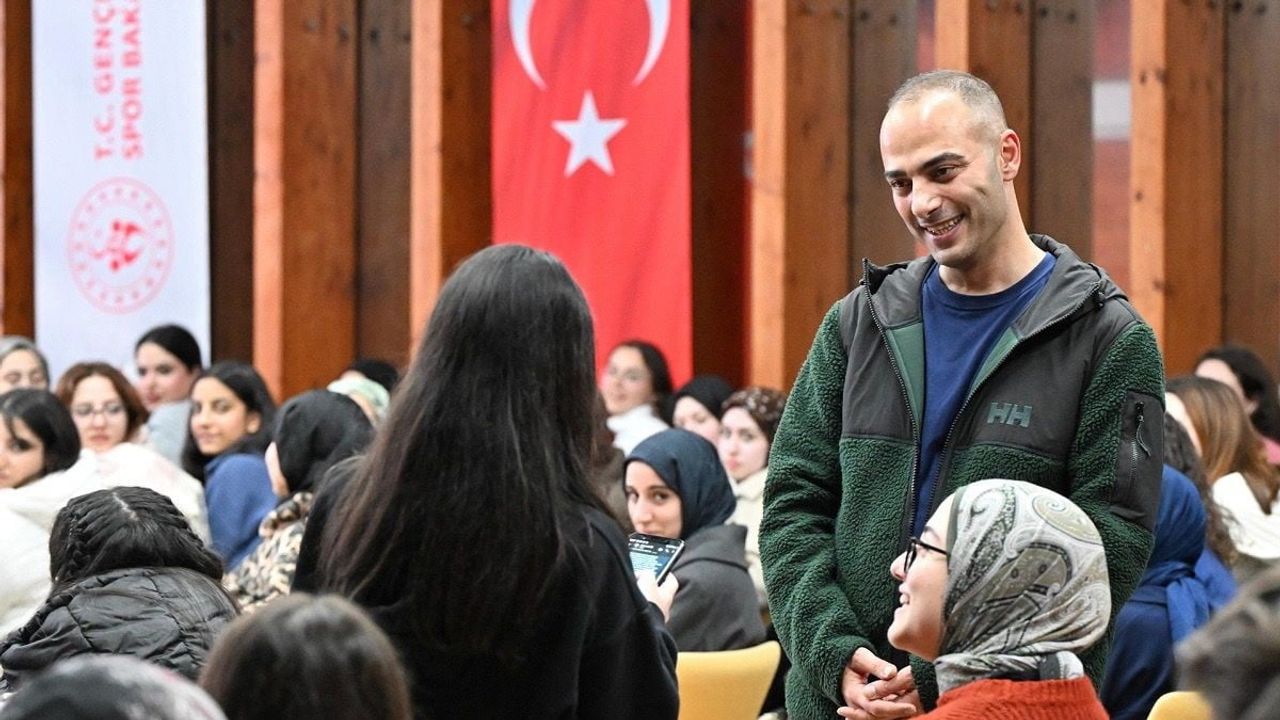 Karadeniz 'Gençlik Kampları'nda Gaziosmanpaşa Öğrencileriyle Buluştu