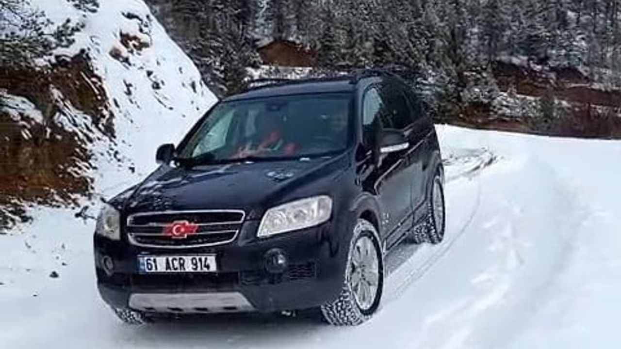 Karadenizli Zekası: Cebeli Köyünde 'V' Aparatıyla 6,5 km Yol Açıldı