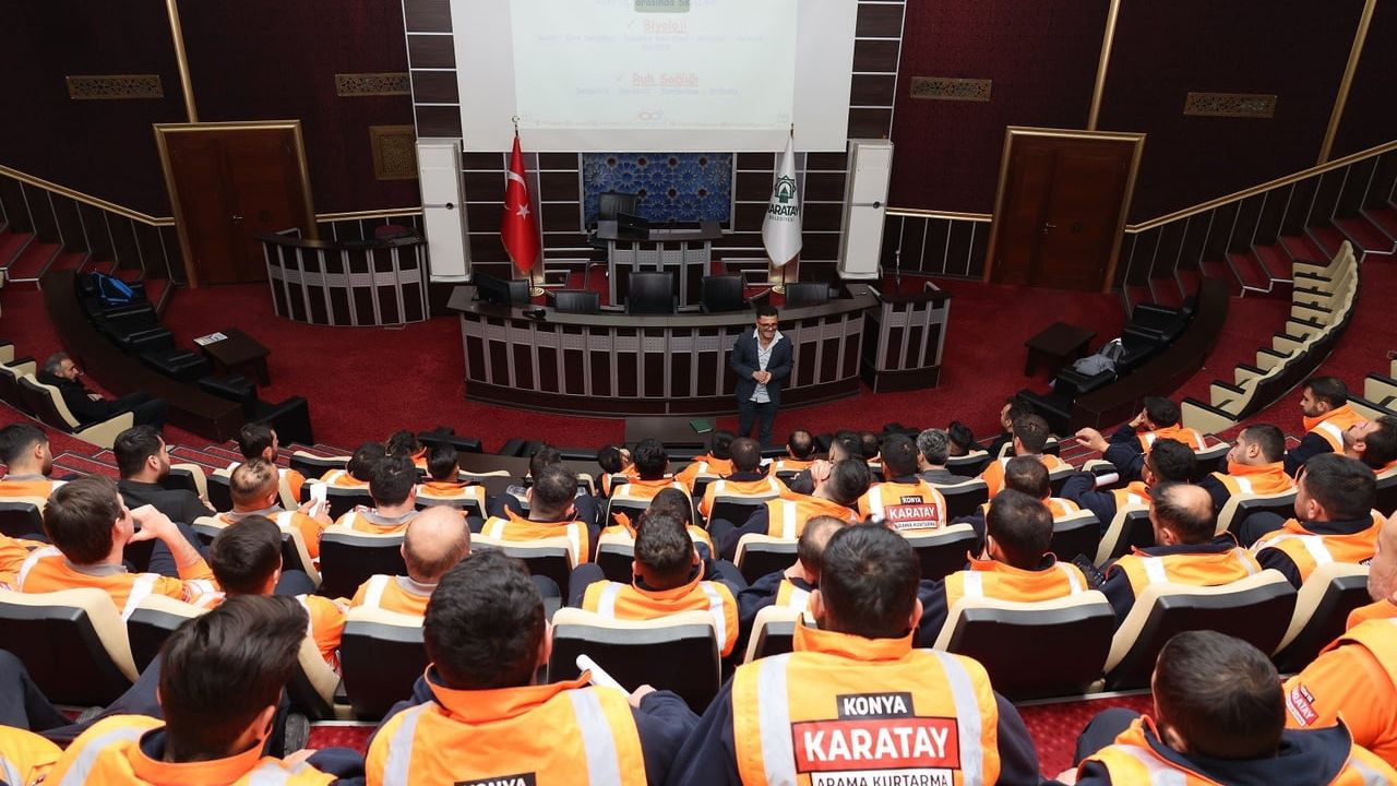 Karatay'da 60 Kişilik Arama ve Kurtarma Ekibi Teknik ve Psikolojik Eğitimlerle Güçleniyor