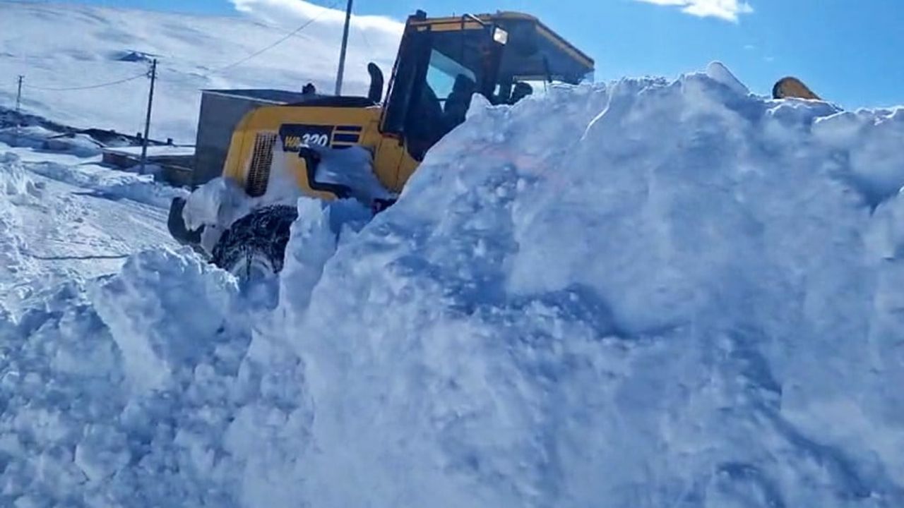 Kars'ta 18 Köy Yolu Ulaşıma Kapalı