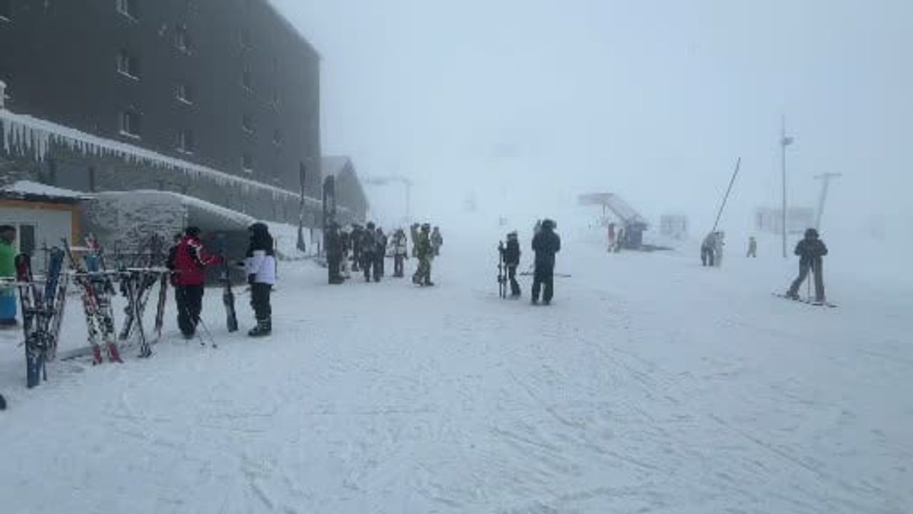 Kartalkaya'da Sömestr Hareketliliği: Kar 2 Metreyi Aştı, Otellerde Doluluk %70